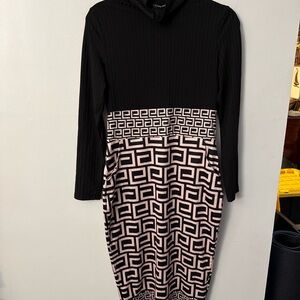 Chic Me Black ribbed top and cream Patterned Long Sleeve Dress Pockets back slit
